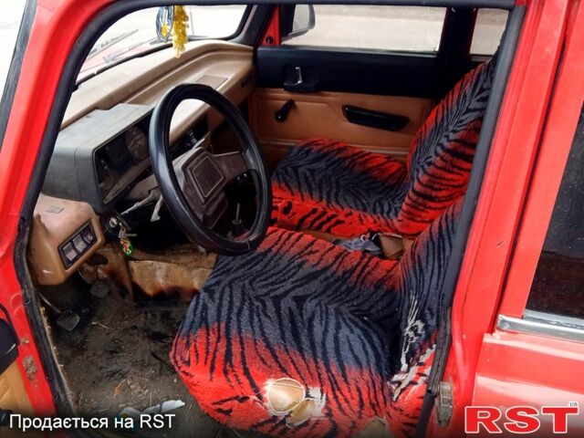 Красный Москвич / АЗЛК 2140, объемом двигателя 1.5 л и пробегом 0 тыс. км за 400 $, фото 6 на Automoto.ua