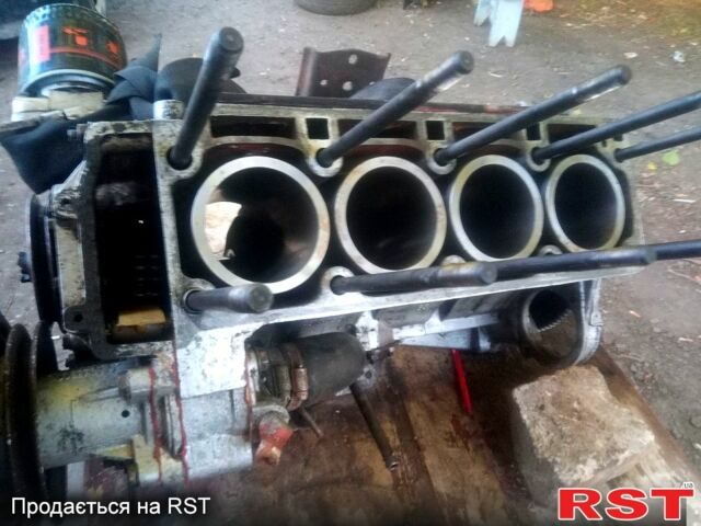 Москвич / АЗЛК 2140 1990 в Веселиново на Automoto.ua Москвич / АЗЛК 2140, объемом двигателя 1.5 л и пробегом 100 тыс. км за 600 $, фото 2 на Automoto.ua