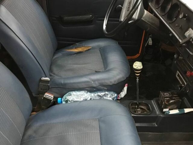 Желтый Москвич / АЗЛК 2140, объемом двигателя 1.5 л и пробегом 111 тыс. км за 500 $, фото 7 на Automoto.ua