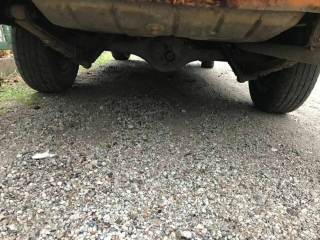 Желтый Москвич / АЗЛК 2140, объемом двигателя 1.5 л и пробегом 111 тыс. км за 500 $, фото 4 на Automoto.ua