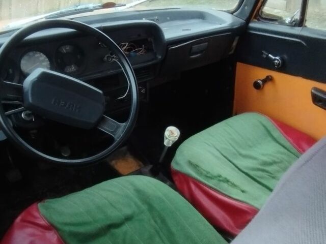 Желтый Москвич / АЗЛК 2140, объемом двигателя 1.5 л и пробегом 1 тыс. км за 356 $, фото 4 на Automoto.ua