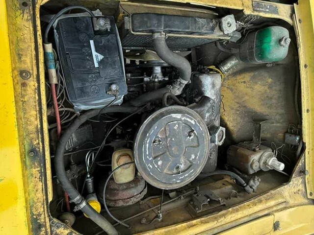 Желтый Москвич / АЗЛК 2140, объемом двигателя 0 л и пробегом 160 тыс. км за 382 $, фото 4 на Automoto.ua