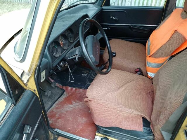 Желтый Москвич / АЗЛК 2140, объемом двигателя 0 л и пробегом 9 тыс. км за 404 $, фото 13 на Automoto.ua