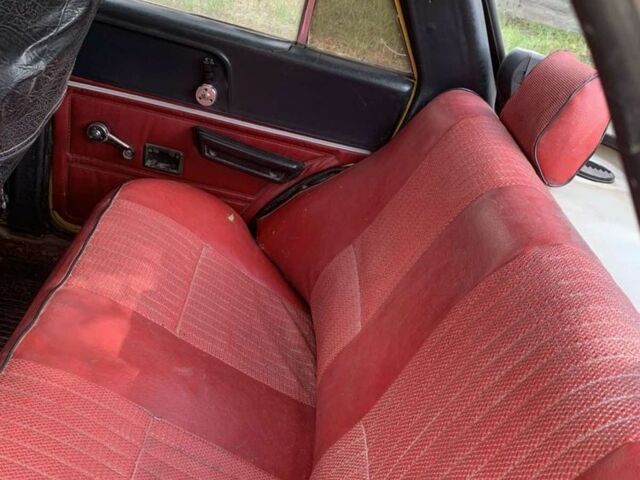 Москвич / АЗЛК 2140 1982 у Дніпро (Дніпропетровську) на Automoto.ua Жовтий Москвич / АЗЛК 2140, об'ємом двигуна 1.5 л та пробігом 250 тис. км за 287 $, фото 4 на Automoto.ua