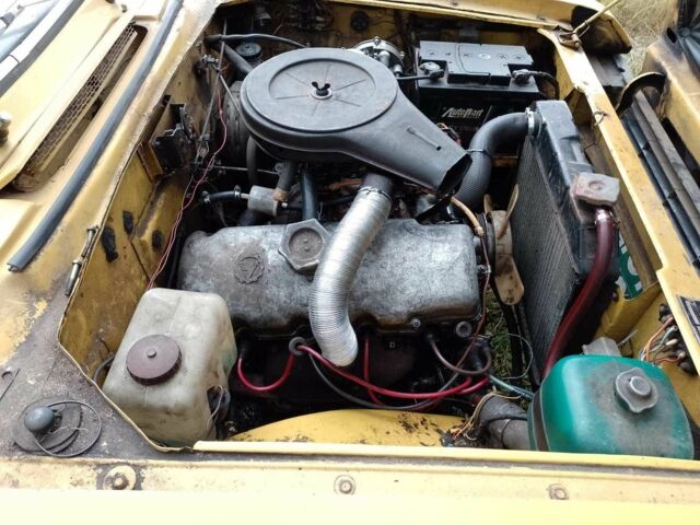 Желтый Москвич / АЗЛК 2140, объемом двигателя 0 л и пробегом 9 тыс. км за 404 $, фото 8 на Automoto.ua