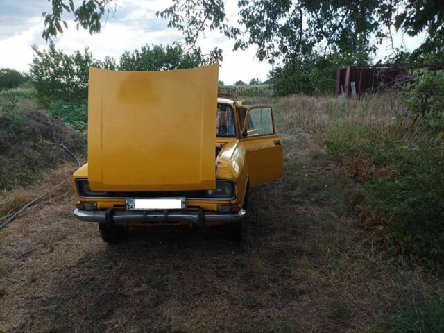 Желтый Москвич / АЗЛК 2140, объемом двигателя 0 л и пробегом 1000 тыс. км за 550 $, фото 2 на Automoto.ua