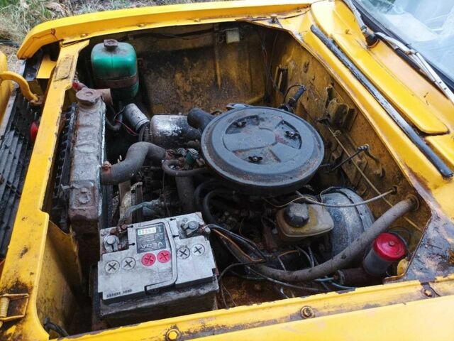 Желтый Москвич / АЗЛК 2140, объемом двигателя 0 л и пробегом 1000 тыс. км за 550 $, фото 5 на Automoto.ua