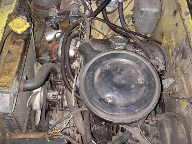 Желтый Москвич / АЗЛК 2140, объемом двигателя 0 л и пробегом 150 тыс. км за 190 $, фото 1 на Automoto.ua