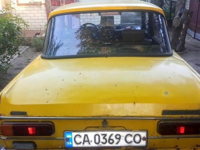 Желтый Москвич / АЗЛК 2140, объемом двигателя 1.5 л и пробегом 200 тыс. км за 500 $, фото 1 на Automoto.ua