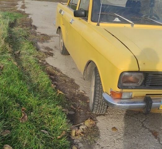 Москвич / АЗЛК 2140 1984 в Марганце на Automoto.ua Желтый Москвич / АЗЛК 2140, объемом двигателя 1 л и пробегом 1000 тыс. км за 400 $, фото 2 на Automoto.ua