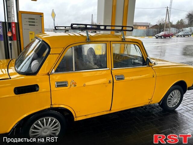 Желтый Москвич / АЗЛК 2140, объемом двигателя 15 л и пробегом 0 тыс. км за 220 $, фото 3 на Automoto.ua