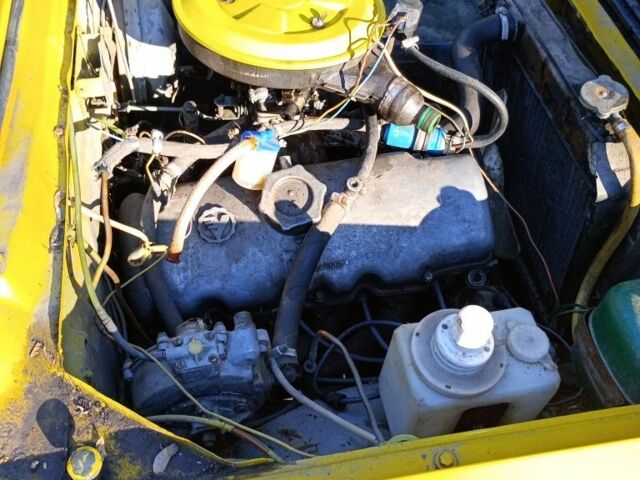 Желтый Москвич / АЗЛК 2140, объемом двигателя 0 л и пробегом 145 тыс. км за 238 $, фото 7 на Automoto.ua