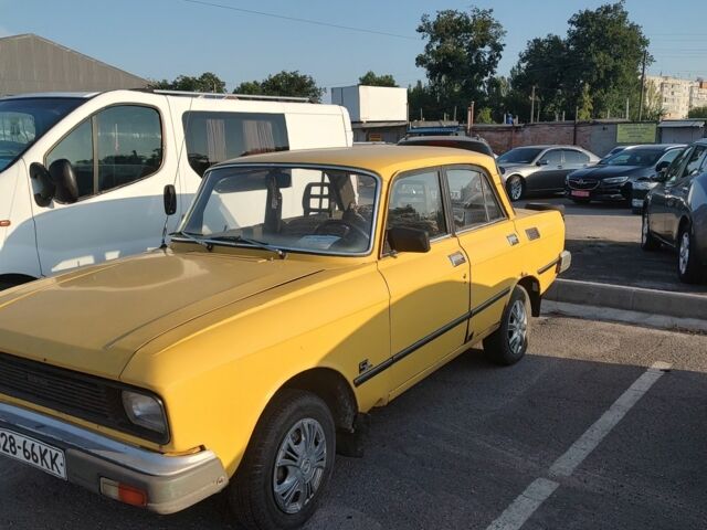 Желтый Москвич / АЗЛК 2140, объемом двигателя 0 л и пробегом 51 тыс. км за 500 $, фото 1 на Automoto.ua
