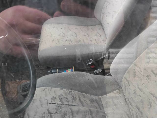 Серый Москвич / АЗЛК 2140, объемом двигателя 1.5 л и пробегом 220 тыс. км за 350 $, фото 4 на Automoto.ua