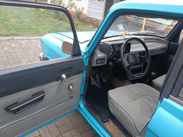 Синий Москвич / АЗЛК 2140, объемом двигателя 1.5 л и пробегом 180 тыс. км за 400 $, фото 3 на Automoto.ua