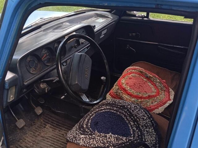 Синий Москвич / АЗЛК 2140, объемом двигателя 0 л и пробегом 100 тыс. км за 550 $, фото 2 на Automoto.ua