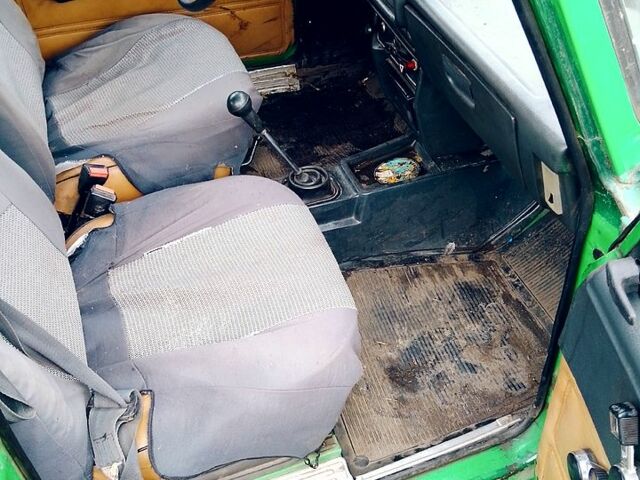 Зеленый Москвич / АЗЛК 2140, объемом двигателя 15 л и пробегом 165 тыс. км за 450 $, фото 7 на Automoto.ua