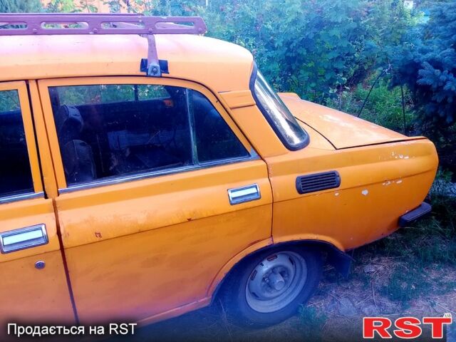 Оранжевый Москвич / АЗЛК 2140, объемом двигателя 1.5 л и пробегом 300 тыс. км за 240 $, фото 6 на Automoto.ua
