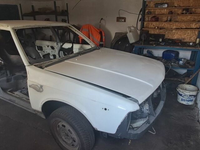 Оранжевый Москвич / АЗЛК 2140, объемом двигателя 2 л и пробегом 40 тыс. км за 1067 $, фото 8 на Automoto.ua