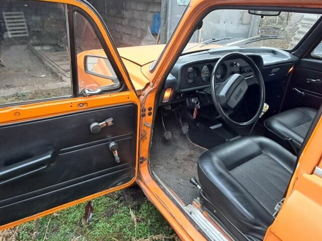 Оранжевый Москвич / АЗЛК 2140, объемом двигателя 2 л и пробегом 670 тыс. км за 1059 $, фото 4 на Automoto.ua
