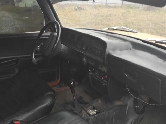 Оранжевый Москвич / АЗЛК 2140, объемом двигателя 2 л и пробегом 30 тыс. км за 334 $, фото 5 на Automoto.ua