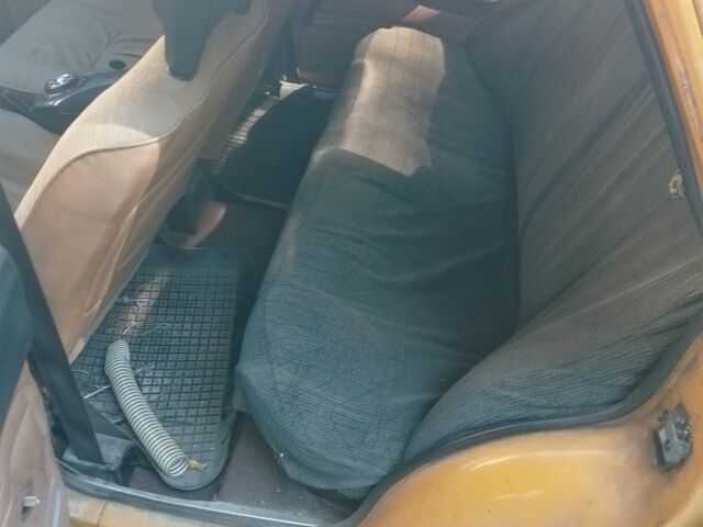 Оранжевый Москвич / АЗЛК 2140, объемом двигателя 1.5 л и пробегом 159 тыс. км за 600 $, фото 5 на Automoto.ua