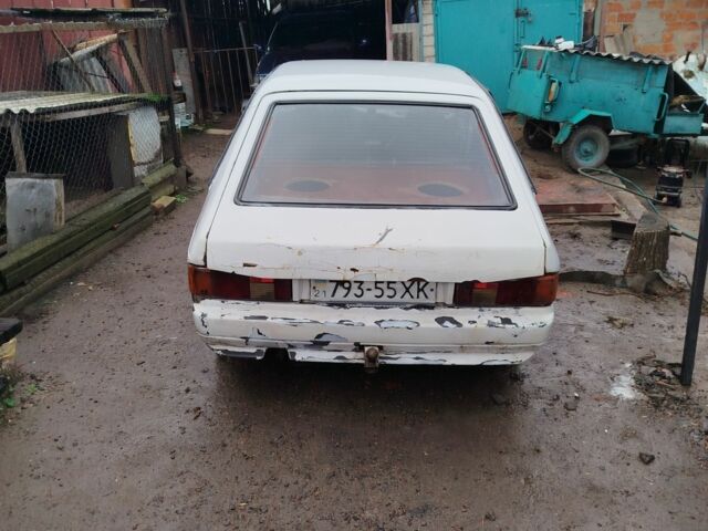 Белый Москвич / АЗЛК 2141, объемом двигателя 1.5 л и пробегом 1 тыс. км за 382 $, фото 3 на Automoto.ua