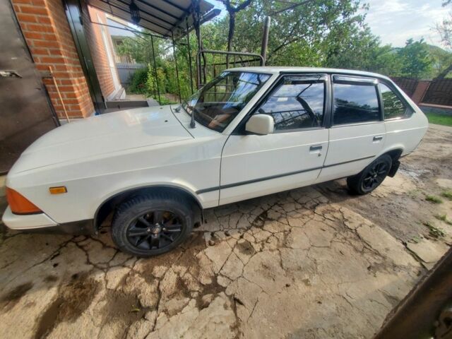 Белый Москвич / АЗЛК 2141, объемом двигателя 0 л и пробегом 175 тыс. км за 1300 $, фото 2 на Automoto.ua