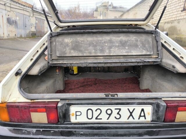 Белый Москвич / АЗЛК 2141, объемом двигателя 1.5 л и пробегом 38 тыс. км за 1069 $, фото 8 на Automoto.ua