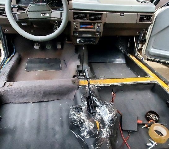 Белый Москвич / АЗЛК 2141, объемом двигателя 0 л и пробегом 175 тыс. км за 1300 $, фото 7 на Automoto.ua