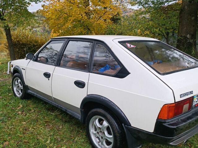 Белый Москвич / АЗЛК 2141, объемом двигателя 1.8 л и пробегом 65 тыс. км за 1500 $, фото 4 на Automoto.ua