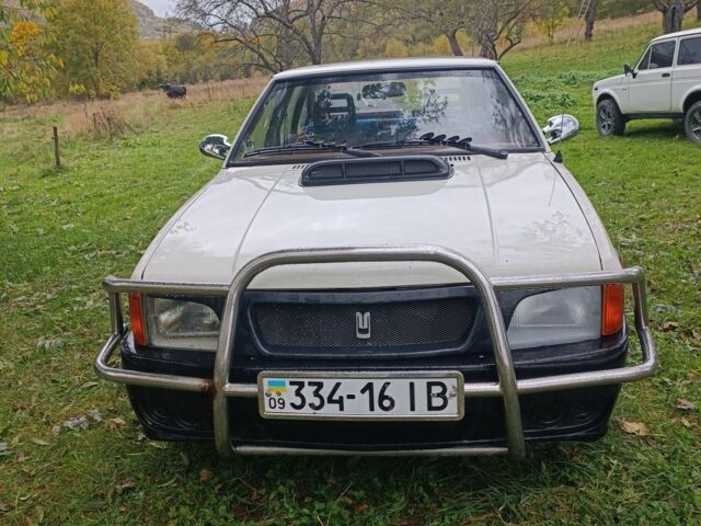 Белый Москвич / АЗЛК 2141, объемом двигателя 1.8 л и пробегом 65 тыс. км за 1500 $, фото 6 на Automoto.ua