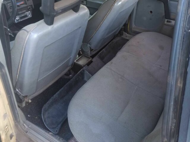 Белый Москвич / АЗЛК 2141, объемом двигателя 1.5 л и пробегом 1000 тыс. км за 333 $, фото 8 на Automoto.ua