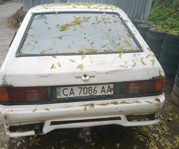 Белый Москвич / АЗЛК 2141, объемом двигателя 1.7 л и пробегом 800 тыс. км за 191 $, фото 1 на Automoto.ua