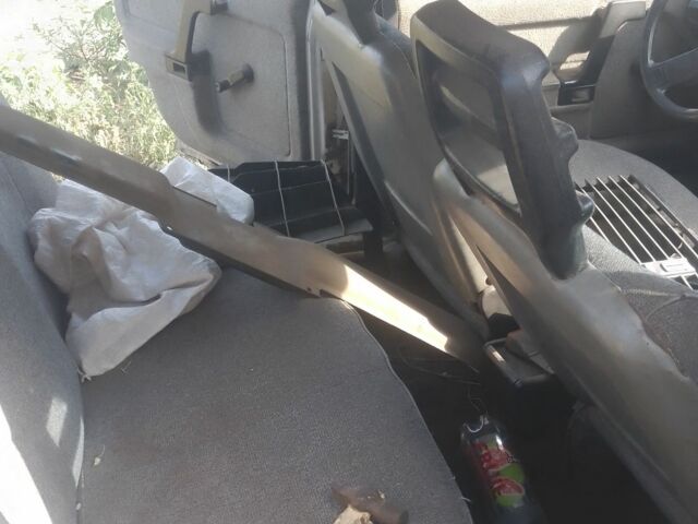 Белый Москвич / АЗЛК 2141, объемом двигателя 1 л и пробегом 1 тыс. км за 166 $, фото 4 на Automoto.ua