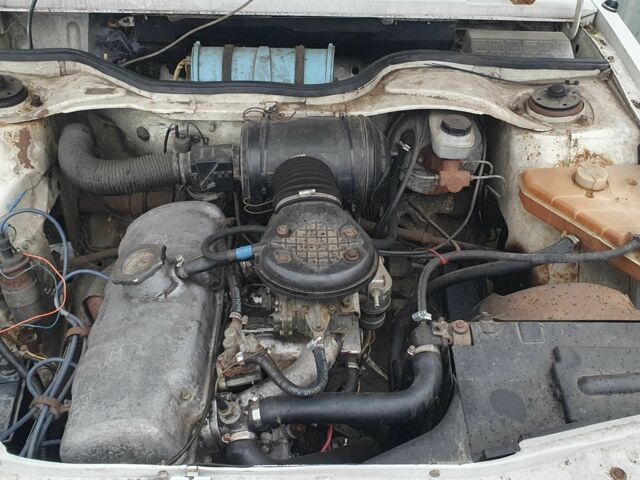 Москвич / АЗЛК 2141 1990 в Киеве на Automoto.ua Белый Москвич / АЗЛК 2141, объемом двигателя 0 л и пробегом 1000 тыс. км за 815 $, фото 11 на Automoto.ua