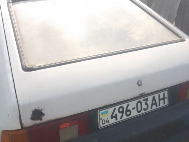 Белый Москвич / АЗЛК 2141, объемом двигателя 1 л и пробегом 1 тыс. км за 166 $, фото 5 на Automoto.ua