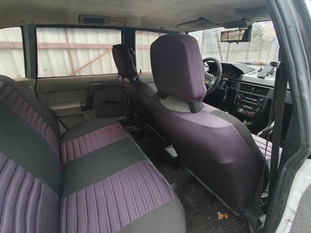 Москвич / АЗЛК 2141 1990 в Киеве на Automoto.ua Белый Москвич / АЗЛК 2141, объемом двигателя 0 л и пробегом 1000 тыс. км за 815 $, фото 5 на Automoto.ua