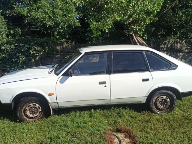 Білий Москвич / АЗЛК 2141, об'ємом двигуна 1.5 л та пробігом 150 тис. км за 480 $, фото 2 на Automoto.ua