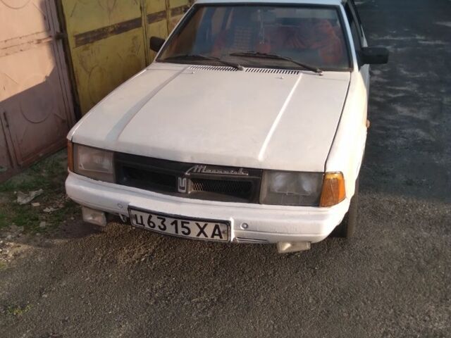 Москвич / АЗЛК 2141 1991 у Харкові на Automoto.ua Білий Москвич / АЗЛК 2141, об'ємом двигуна 1.7 л та пробігом 148 тис. км за 747 $, фото 1 на Automoto.ua