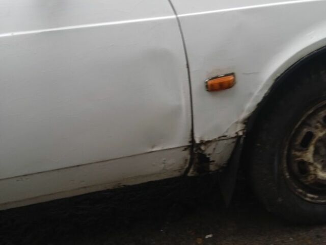 Москвич / АЗЛК 2141 1991 в Харькове на Automoto.ua Белый Москвич / АЗЛК 2141, объемом двигателя 0 л и пробегом 3 тыс. км за 500 $, фото 6 на Automoto.ua