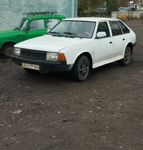 Белый Москвич / АЗЛК 2141, объемом двигателя 2 л и пробегом 1000 тыс. км за 643 $, фото 2 на Automoto.ua