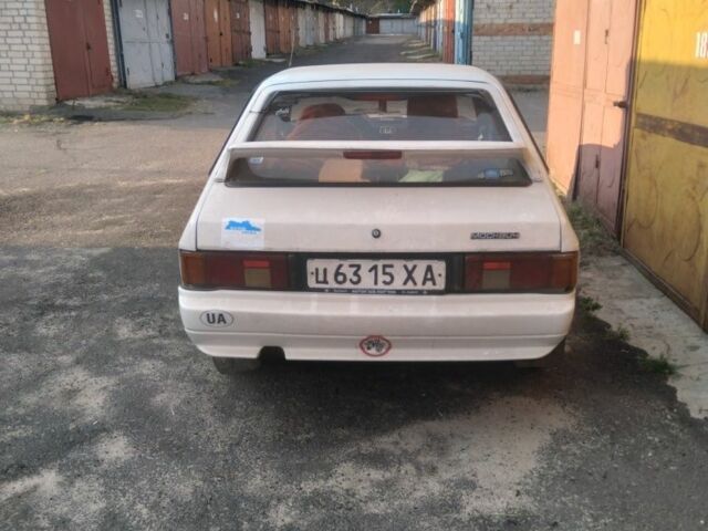 Москвич / АЗЛК 2141 1991 у Харкові на Automoto.ua Білий Москвич / АЗЛК 2141, об'ємом двигуна 1.7 л та пробігом 148 тис. км за 747 $, фото 2 на Automoto.ua