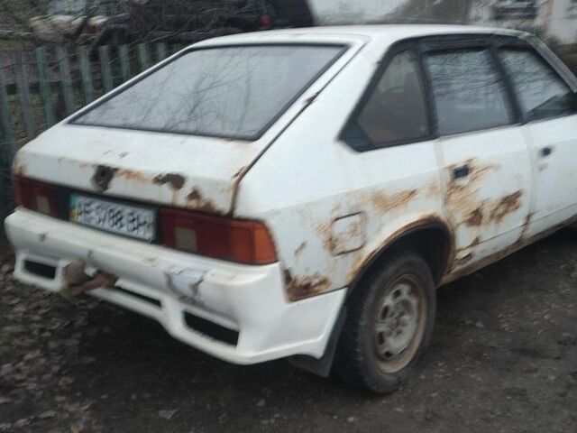 Білий Москвич / АЗЛК 2141, об'ємом двигуна 0 л та пробігом 15 тис. км за 249 $, фото 2 на Automoto.ua