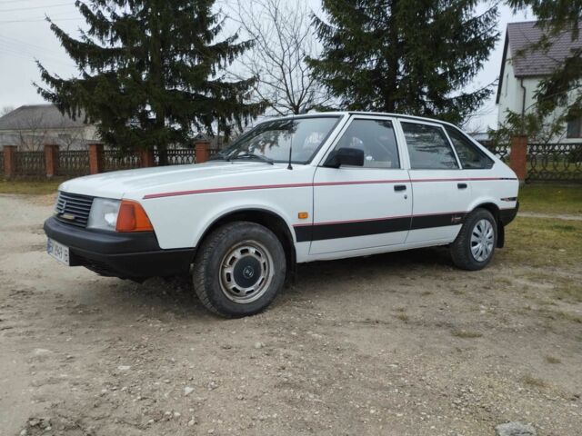 Білий Москвич / АЗЛК 2141, об'ємом двигуна 1.5 л та пробігом 173 тис. км за 970 $, фото 12 на Automoto.ua