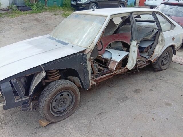 Белый Москвич / АЗЛК 2141, объемом двигателя 0 л и пробегом 123 тыс. км за 300 $, фото 1 на Automoto.ua