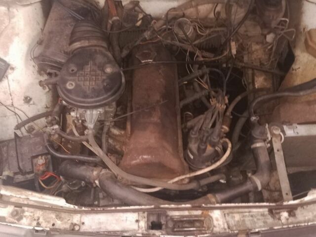 Белый Москвич / АЗЛК 2141, объемом двигателя 1 л и пробегом 60 тыс. км за 369 $, фото 4 на Automoto.ua