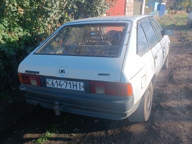 Москвич / АЗЛК 2141 1992 в Николаеве на Automoto.ua Белый Москвич / АЗЛК 2141, объемом двигателя 0 л и пробегом 55 тыс. км за 193 $, фото 2 на Automoto.ua