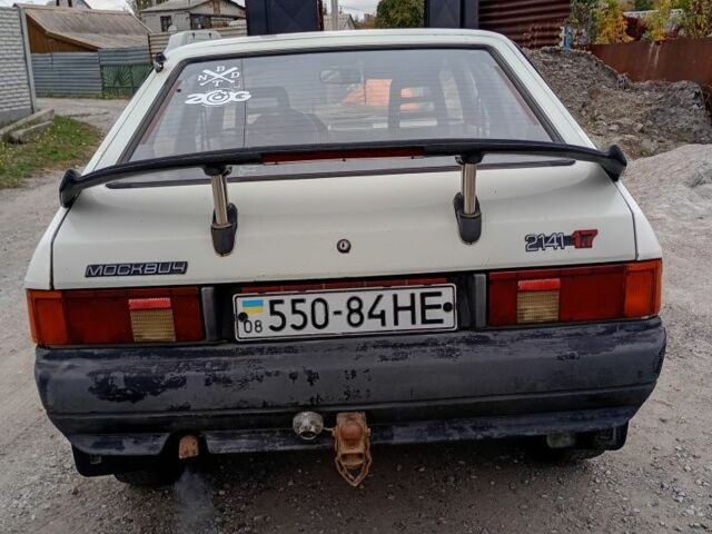 Білий Москвич / АЗЛК 2141, об'ємом двигуна 1.7 л та пробігом 500 тис. км за 450 $, фото 4 на Automoto.ua