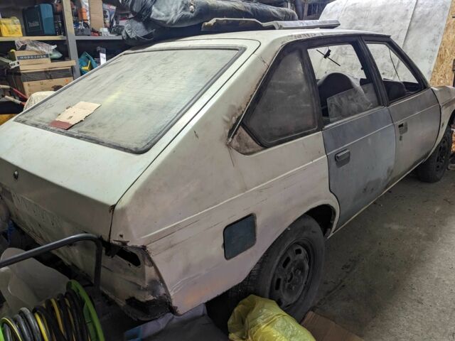 Білий Москвич / АЗЛК 2141, об'ємом двигуна 0 л та пробігом 100 тис. км за 350 $, фото 3 на Automoto.ua